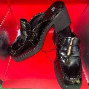 Wild Fable Eileen Platform Penny Chunky Heels Mules Trendy Y2K Aesthetic